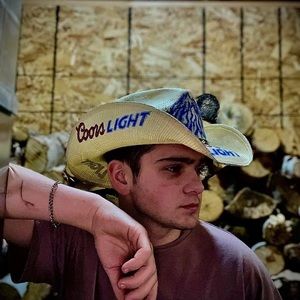 Meet your Posher, Charles